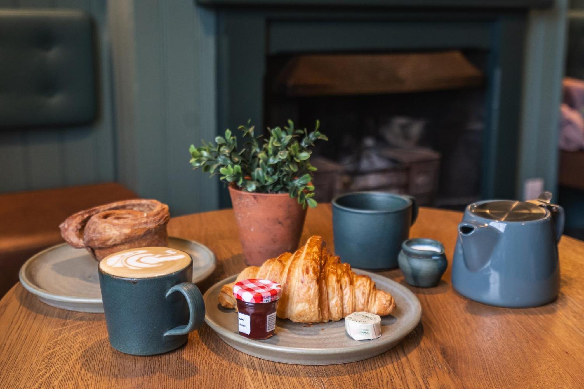 The Lazy Goose - Coffee House & Bedrooms Claypits Habitación foto